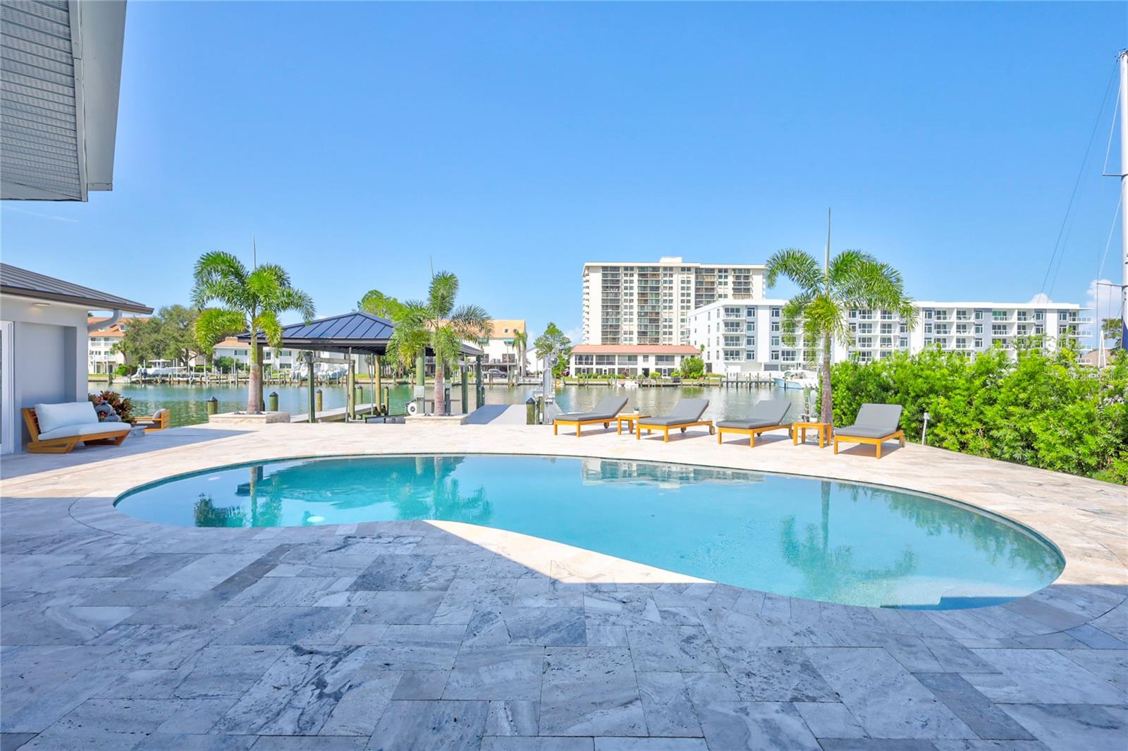 ISLAND ESTATES OF CLEARWATER - Residential