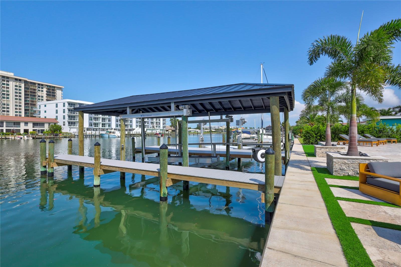 ISLAND ESTATES OF CLEARWATER - Residential