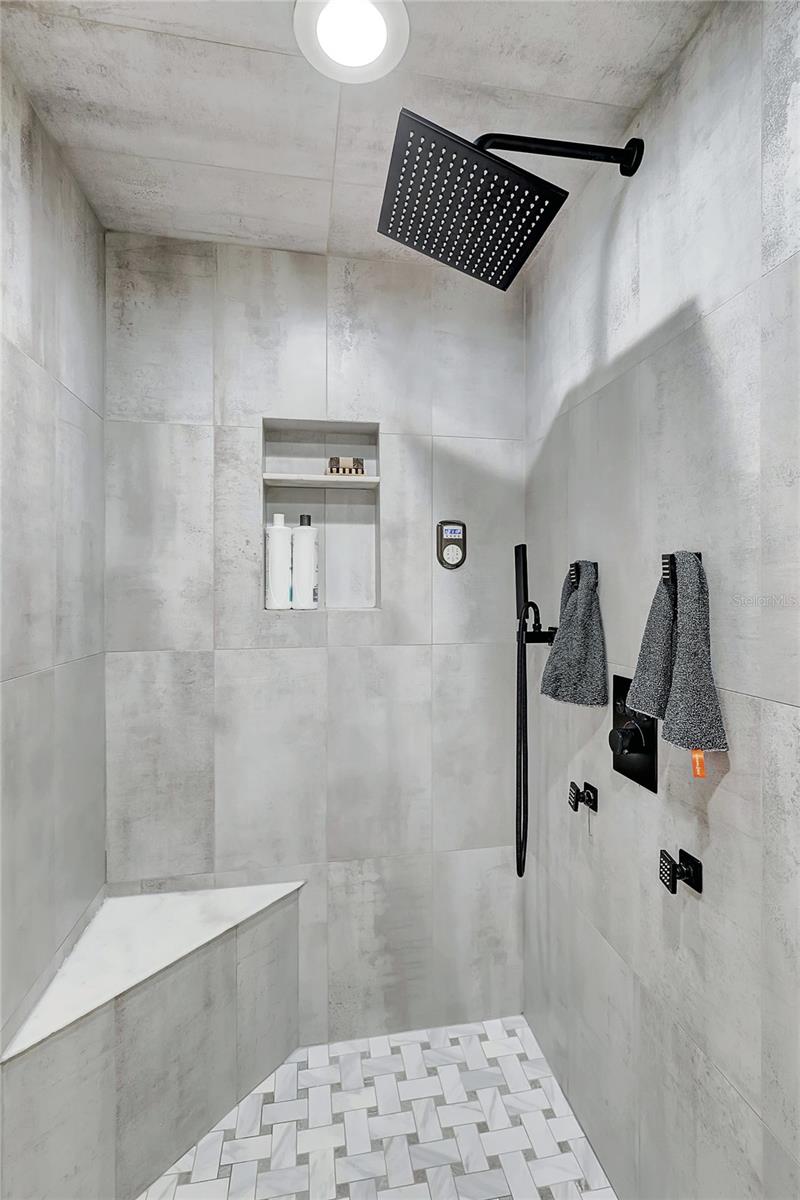 ISLAND ESTATES OF CLEARWATER - Residential