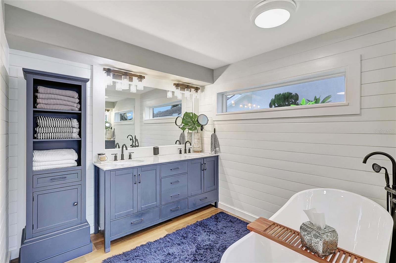 ISLAND ESTATES OF CLEARWATER - Residential