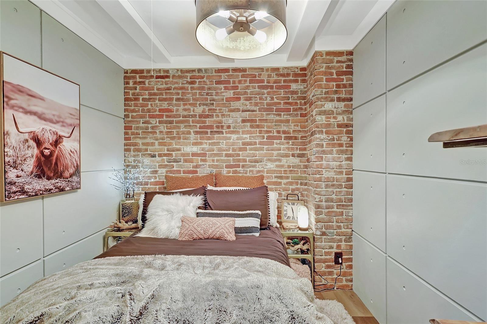 ISLAND ESTATES OF CLEARWATER - Residential