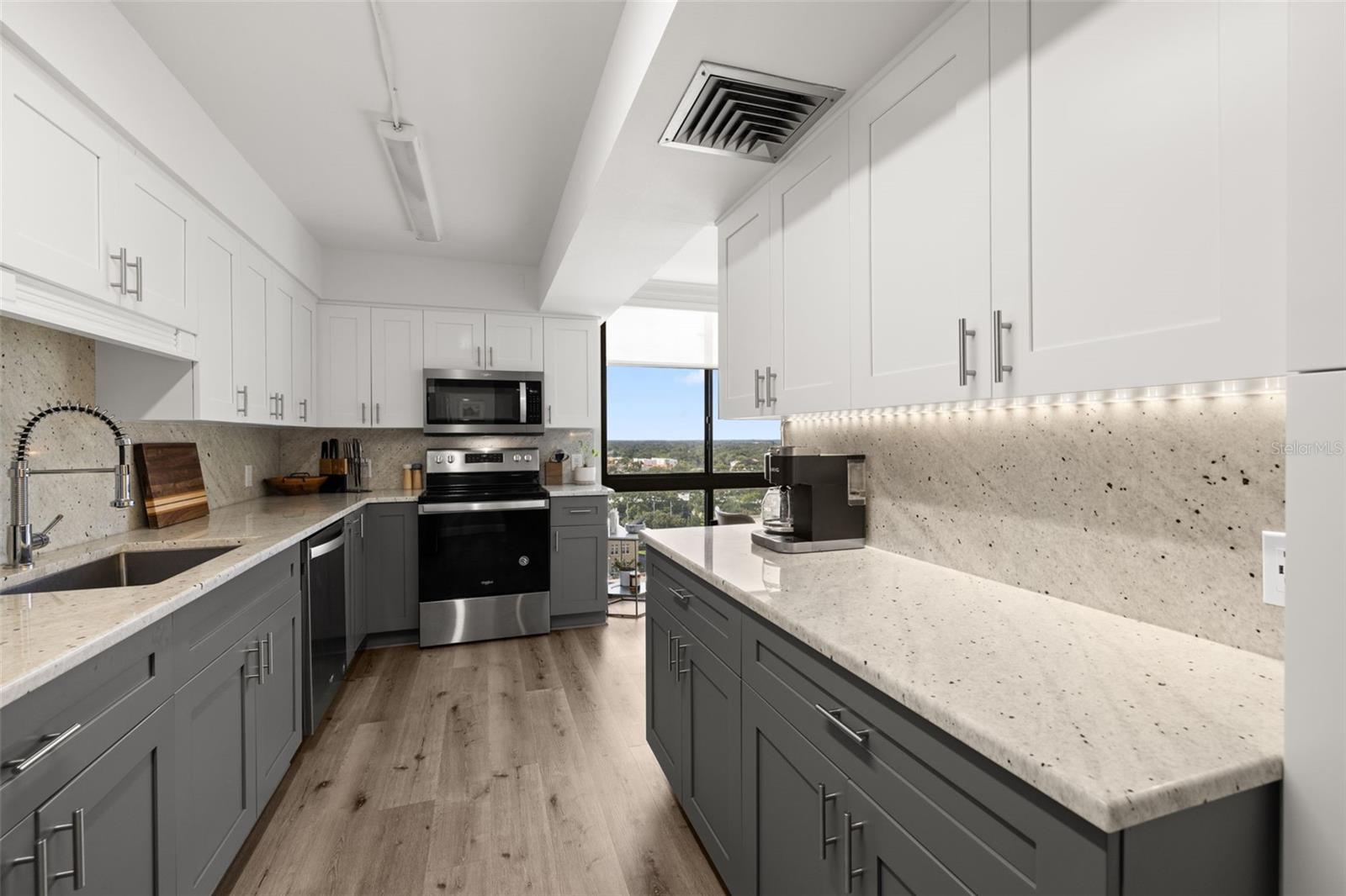 MONTE CARLO TOWERS A CONDOMINI - Residential