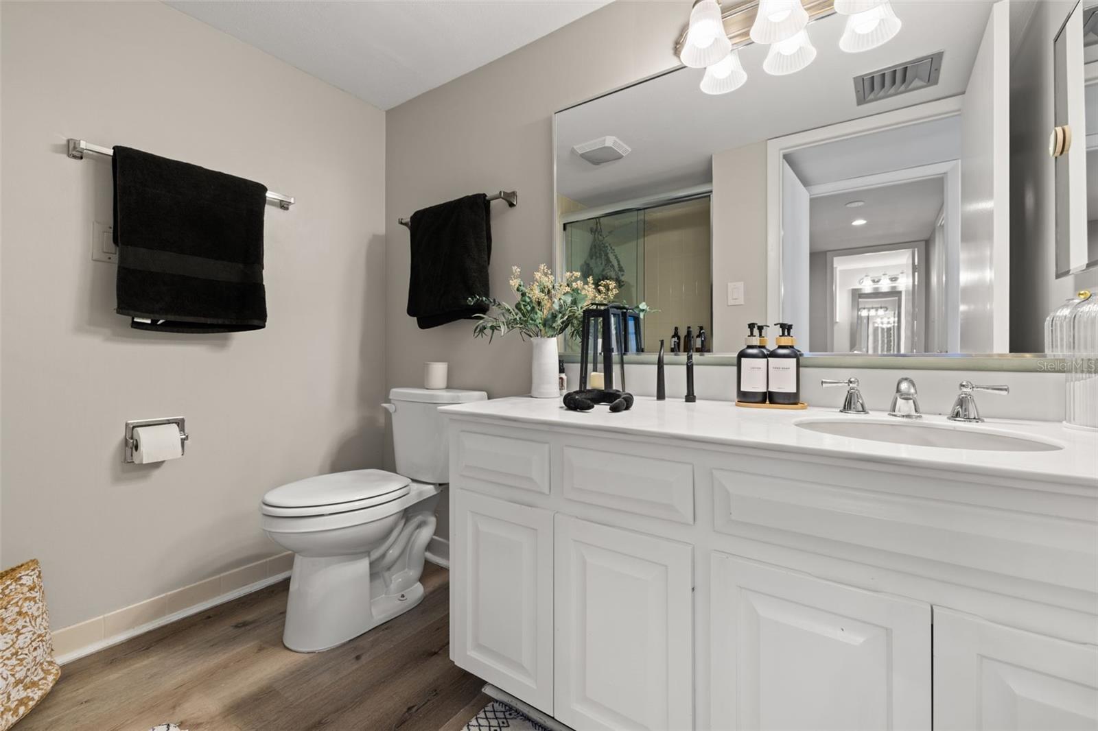 MONTE CARLO TOWERS A CONDOMINI - Residential