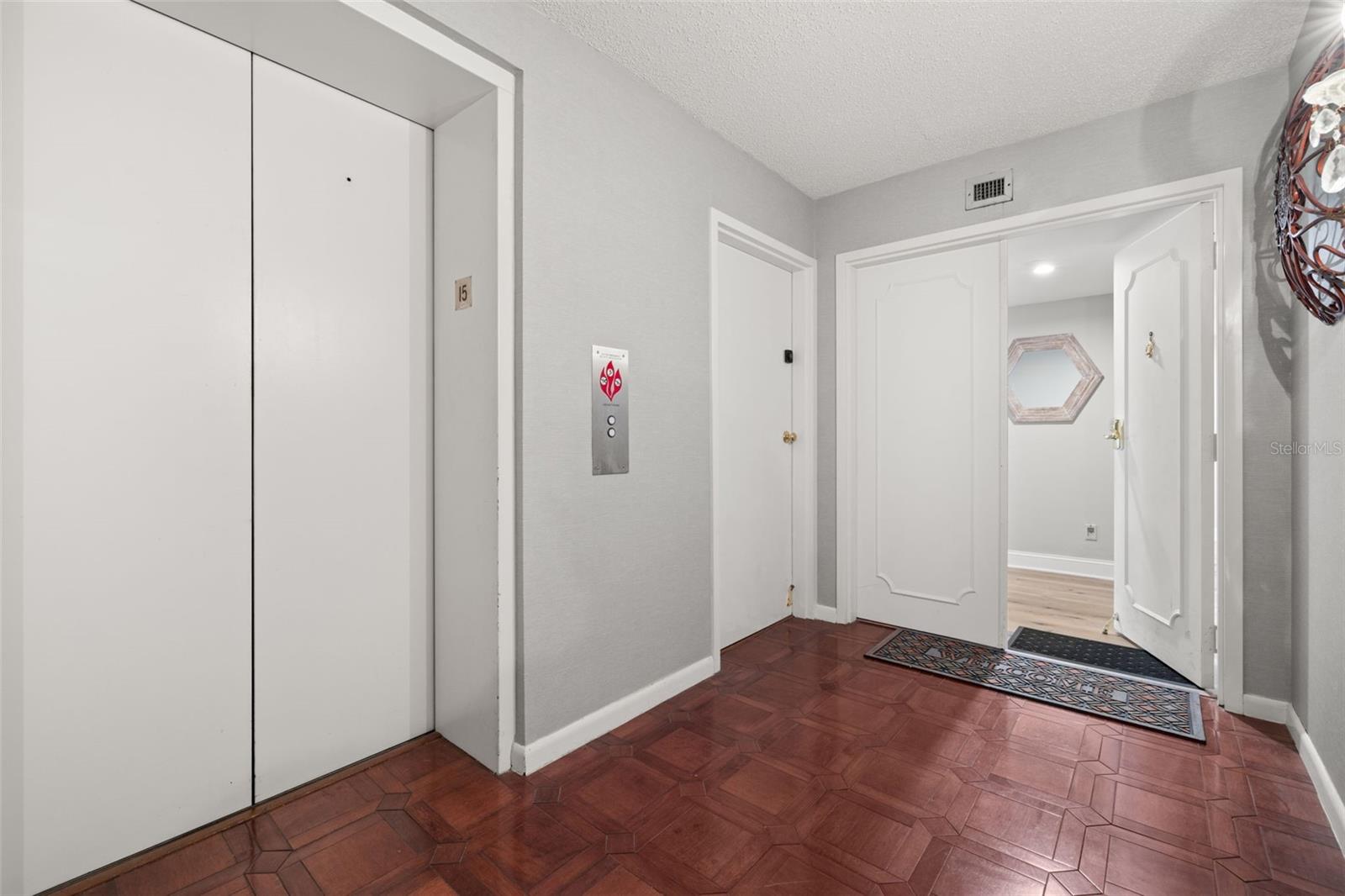 MONTE CARLO TOWERS A CONDOMINI - Residential