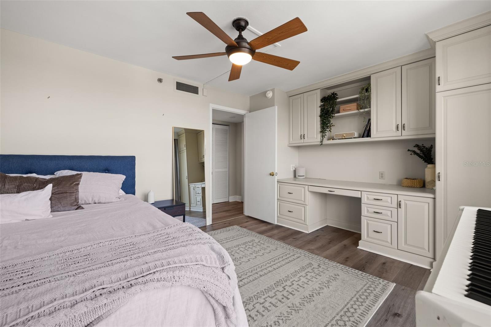 MONTE CARLO TOWERS A CONDOMINI - Residential