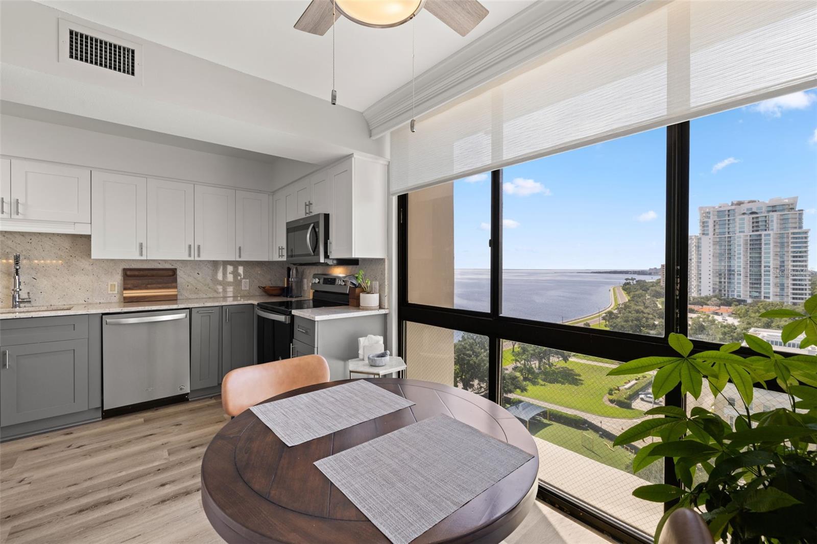 MONTE CARLO TOWERS A CONDOMINI - Residential