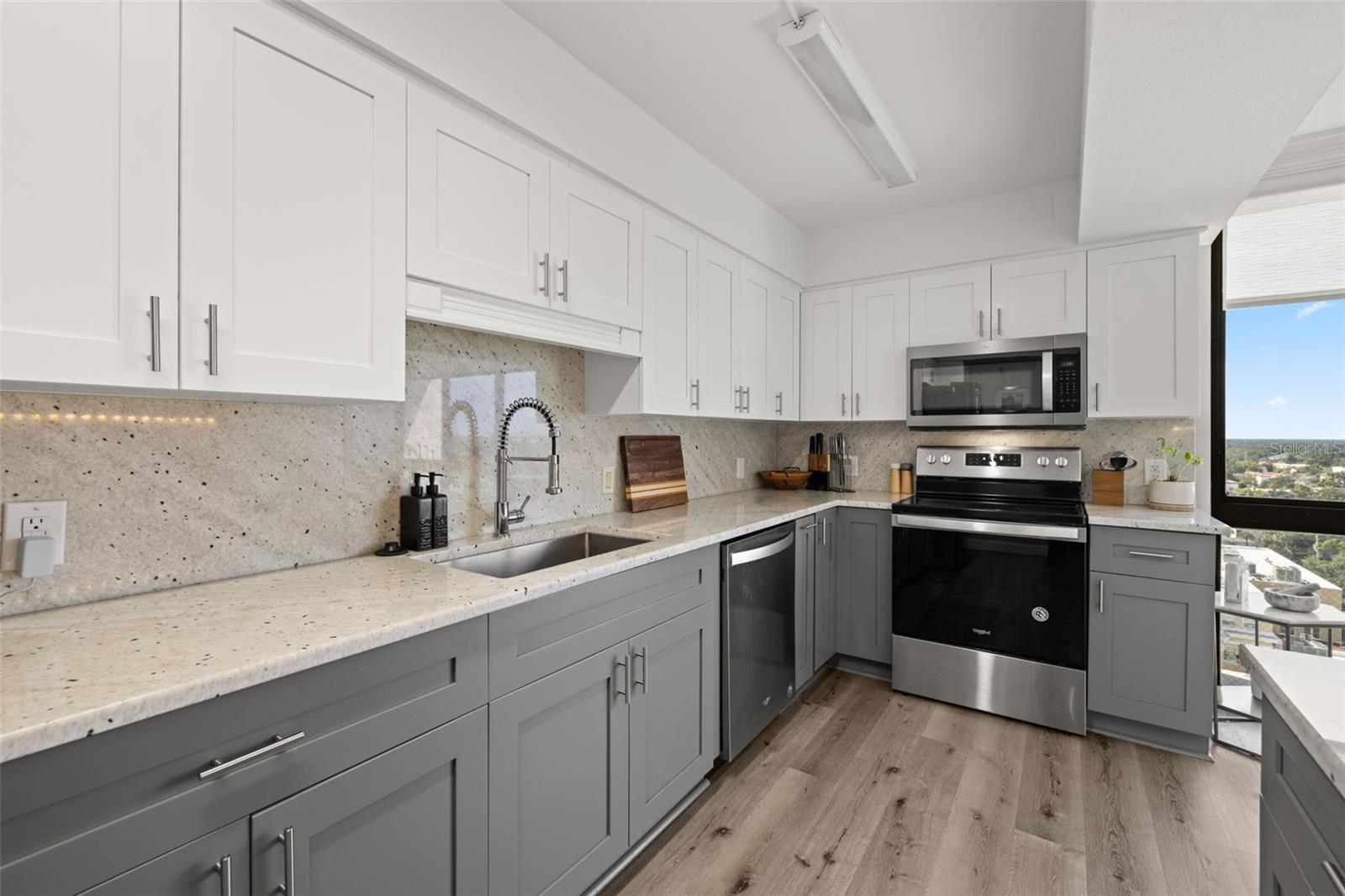 MONTE CARLO TOWERS A CONDOMINI - Residential