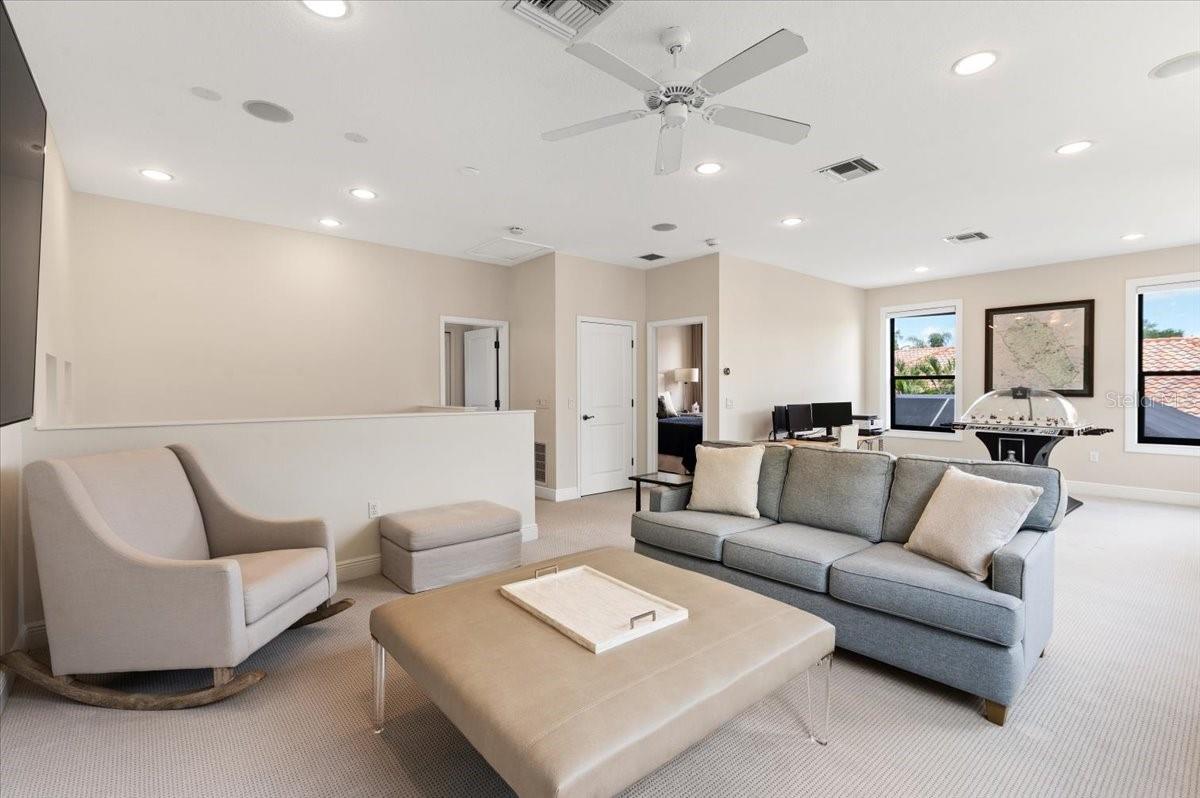 LAKEWOOD RANCH COUNTRY CLUB VILLAGE - Residential