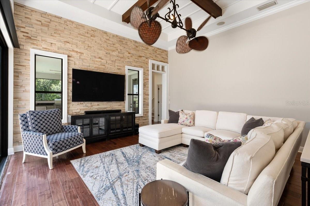 LAKEWOOD RANCH COUNTRY CLUB VILLAGE - Residential