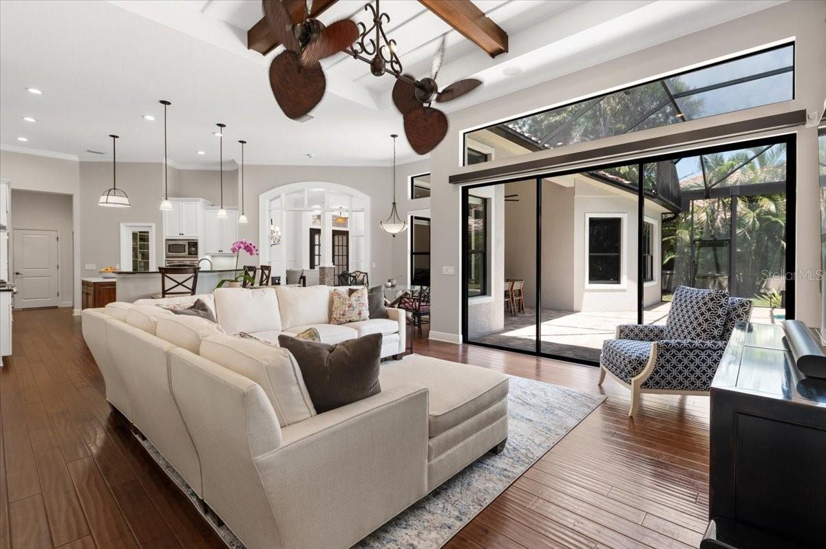 LAKEWOOD RANCH COUNTRY CLUB VILLAGE - Residential