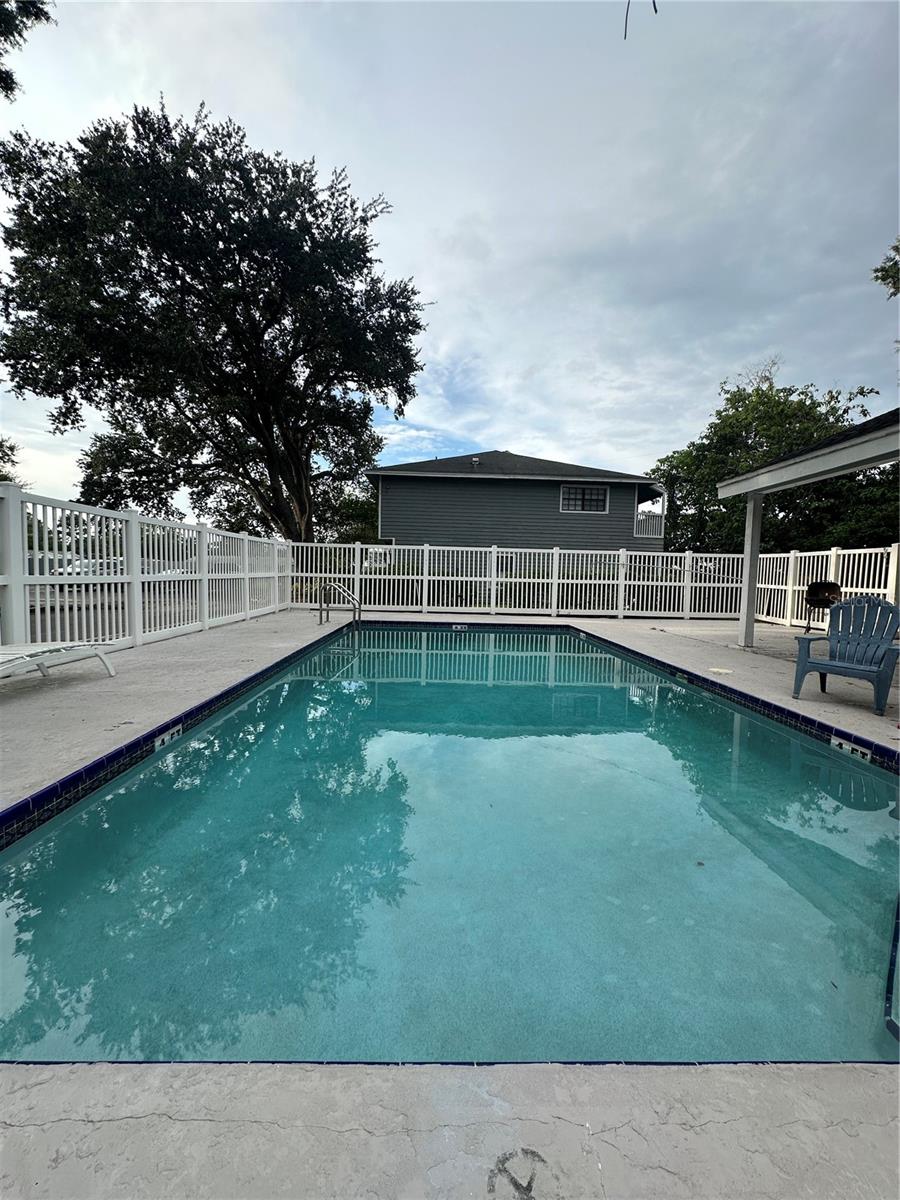 1910 W SLIGH AVENUE E102