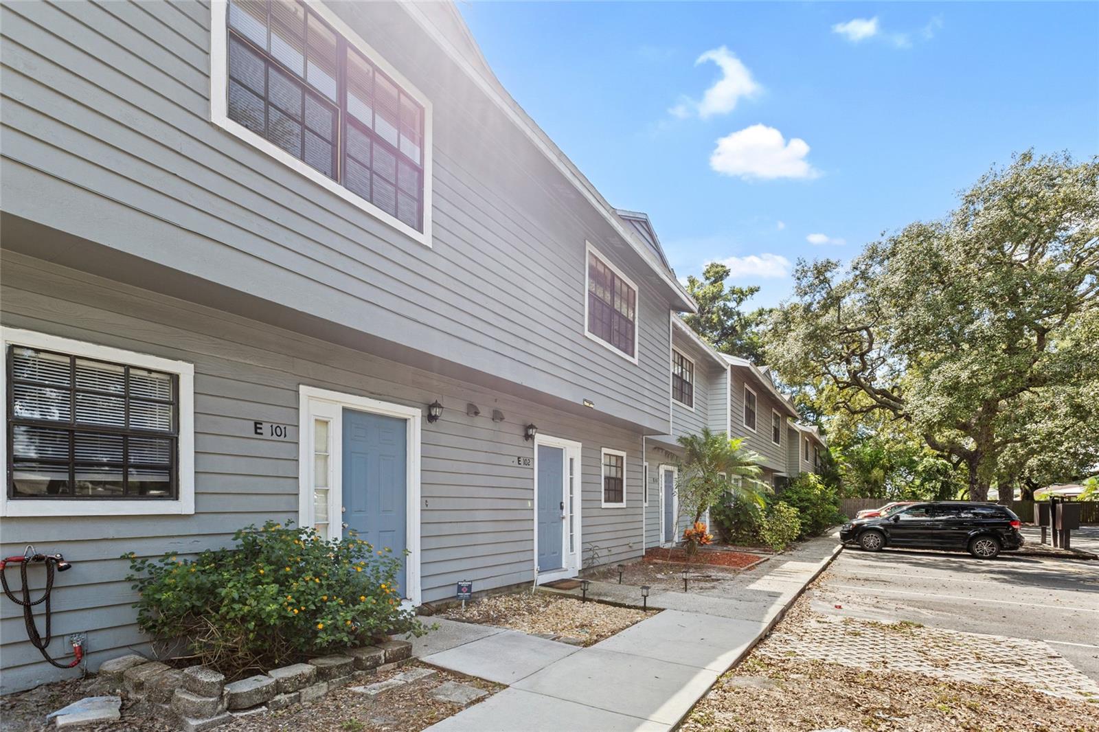 1910 W SLIGH AVENUE E102