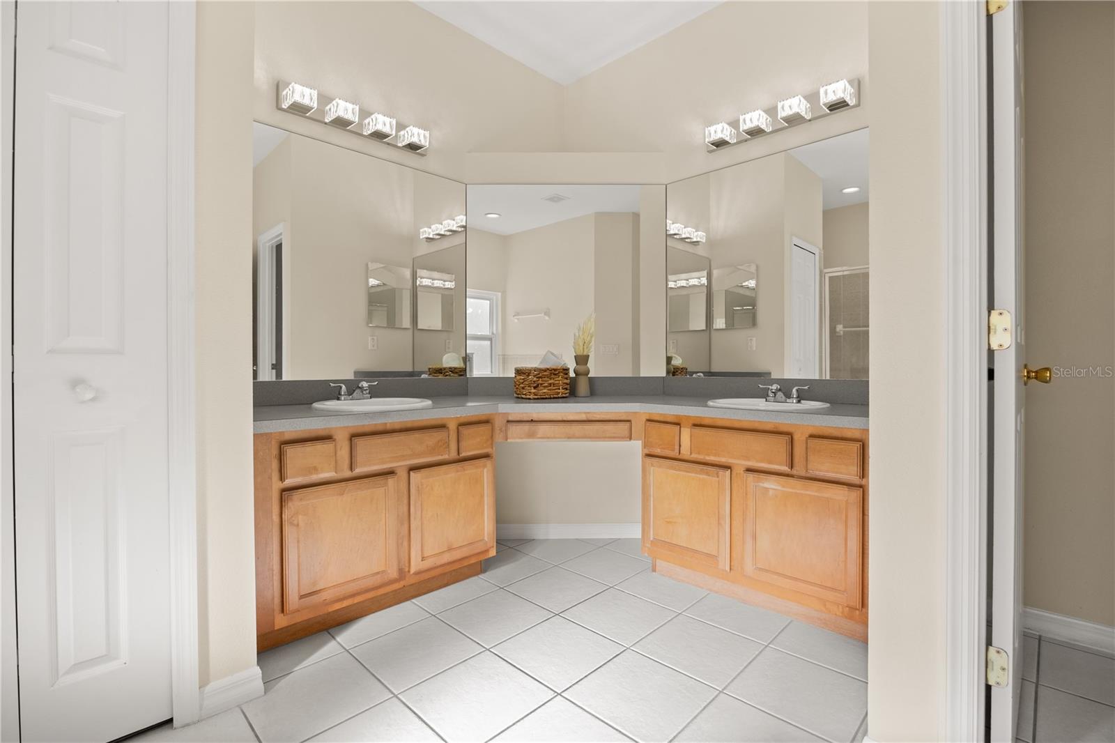 STONEYWOOD PH II - Residential