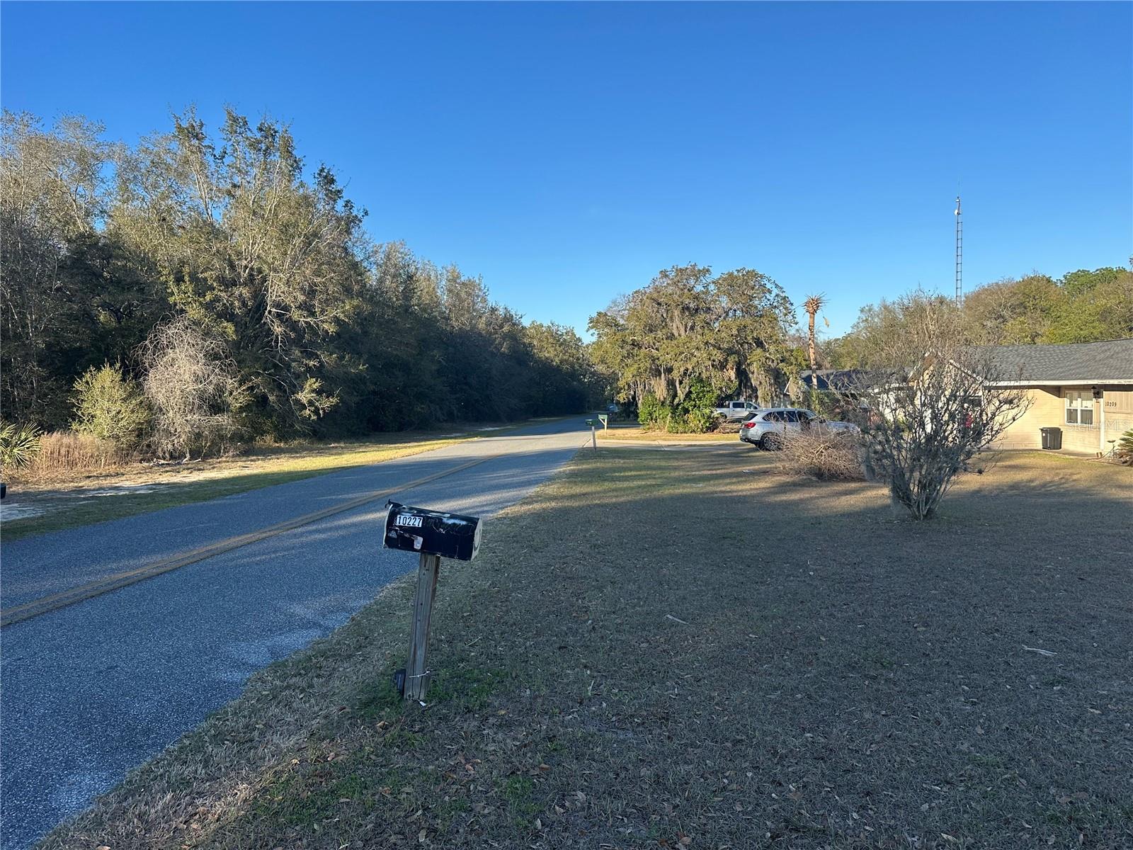 KINGSLAND COUNTRY ESTATE - Residential Lease