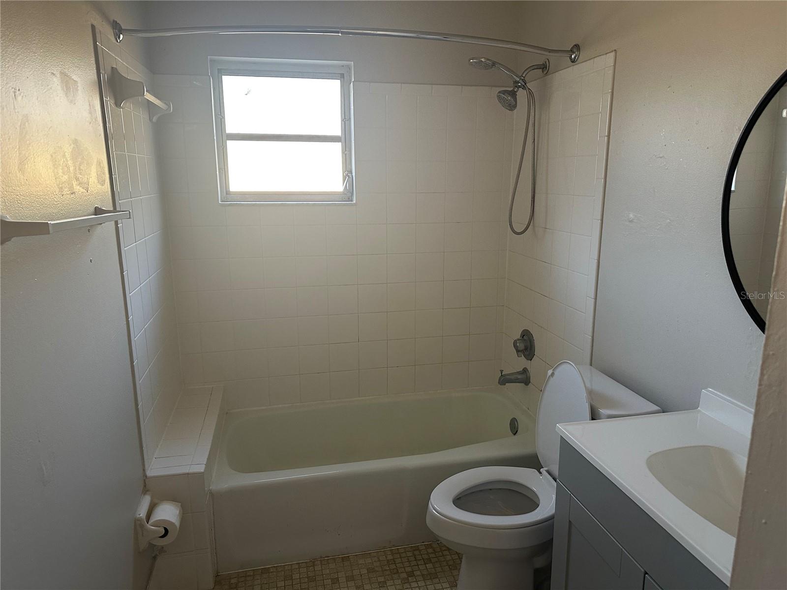 KINGSLAND COUNTRY ESTATE - Residential Lease