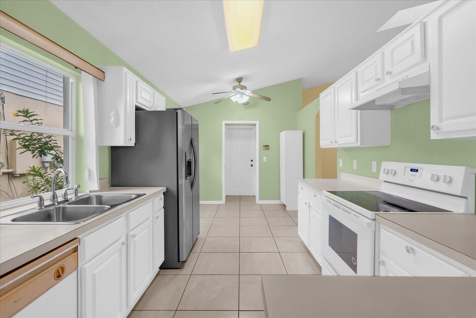 HIGHLANDS OF LAKE MARY - Residential