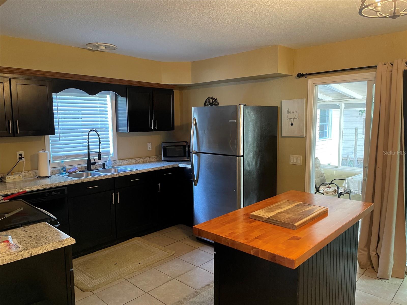 LAKE WEIR ESTATE - Residential