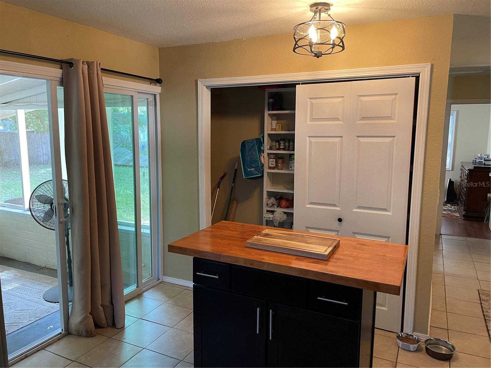 LAKE WEIR ESTATE - Residential