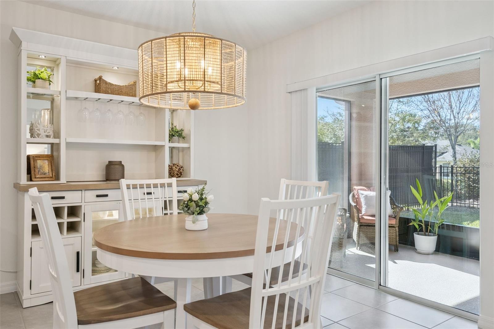 RIVIERA BELLA UN 9C - Residential