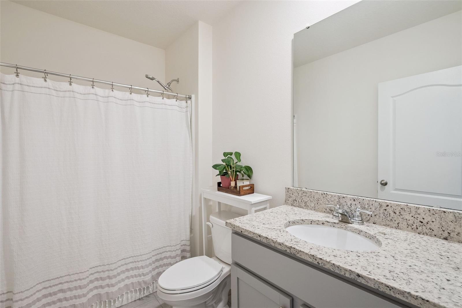 RIVIERA BELLA UN 9C - Residential