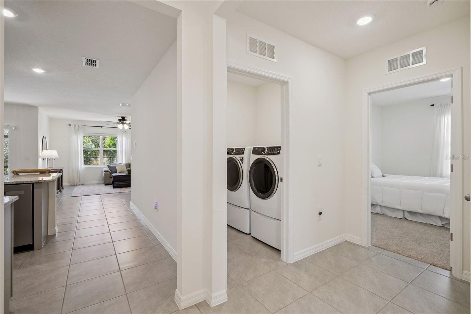 RIVIERA BELLA UN 9C - Residential