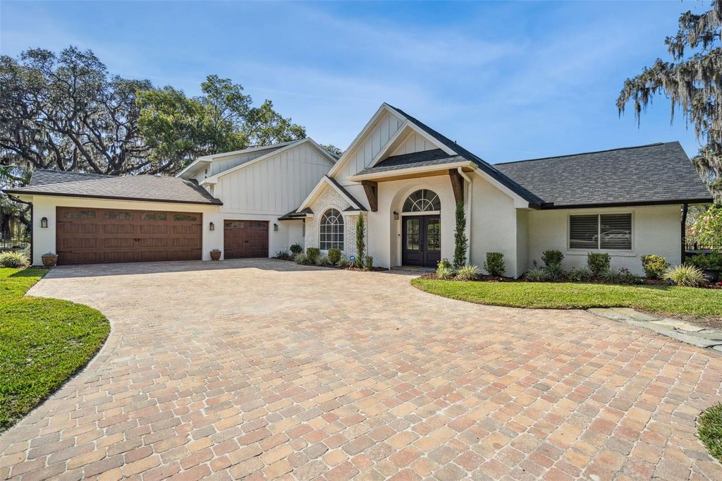Photo of 58 Main Street, Windermere, FL 34786 (MLS # O6370886)