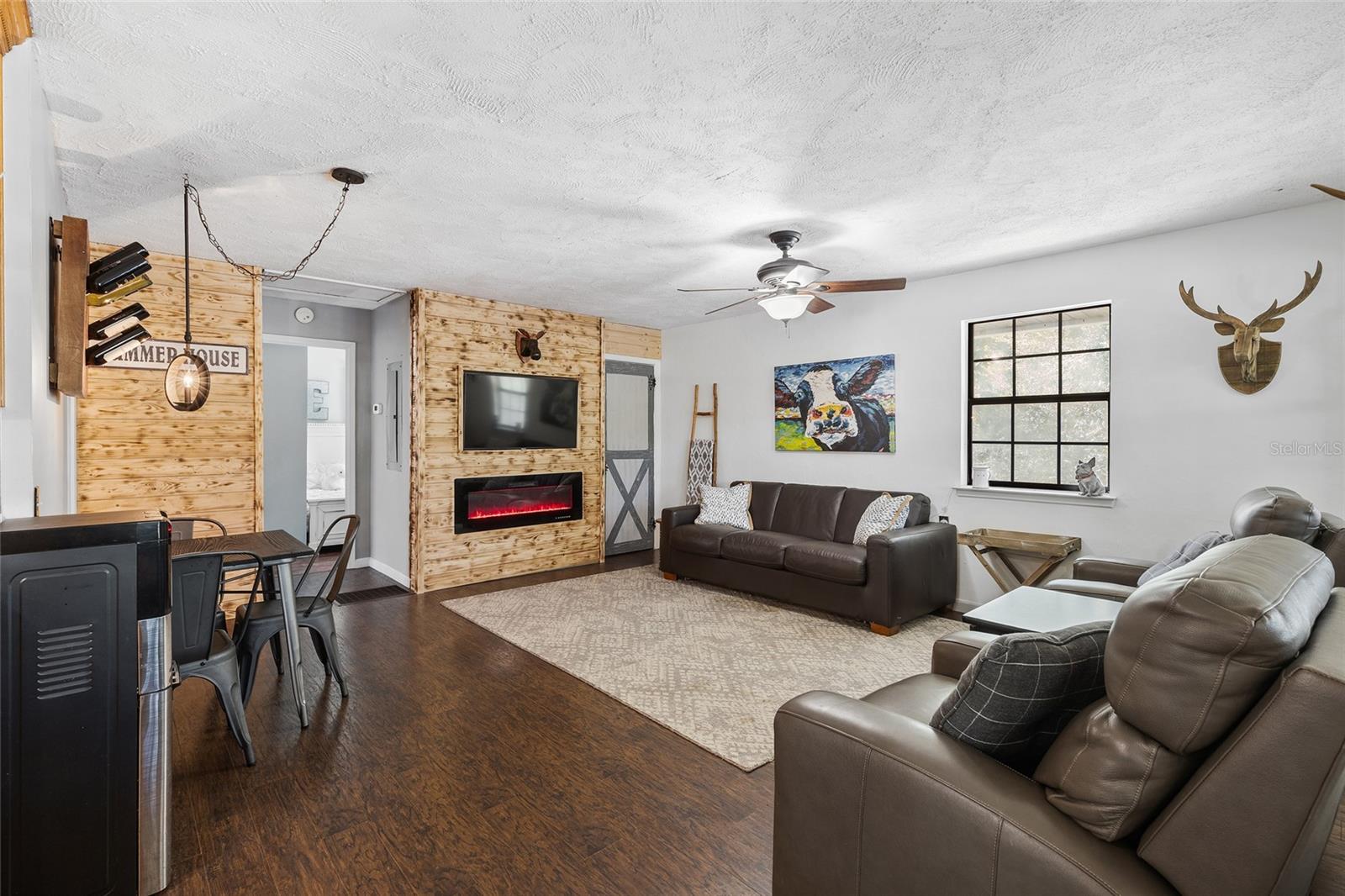 DEVILS ELBOW UNIT 1 - Residential