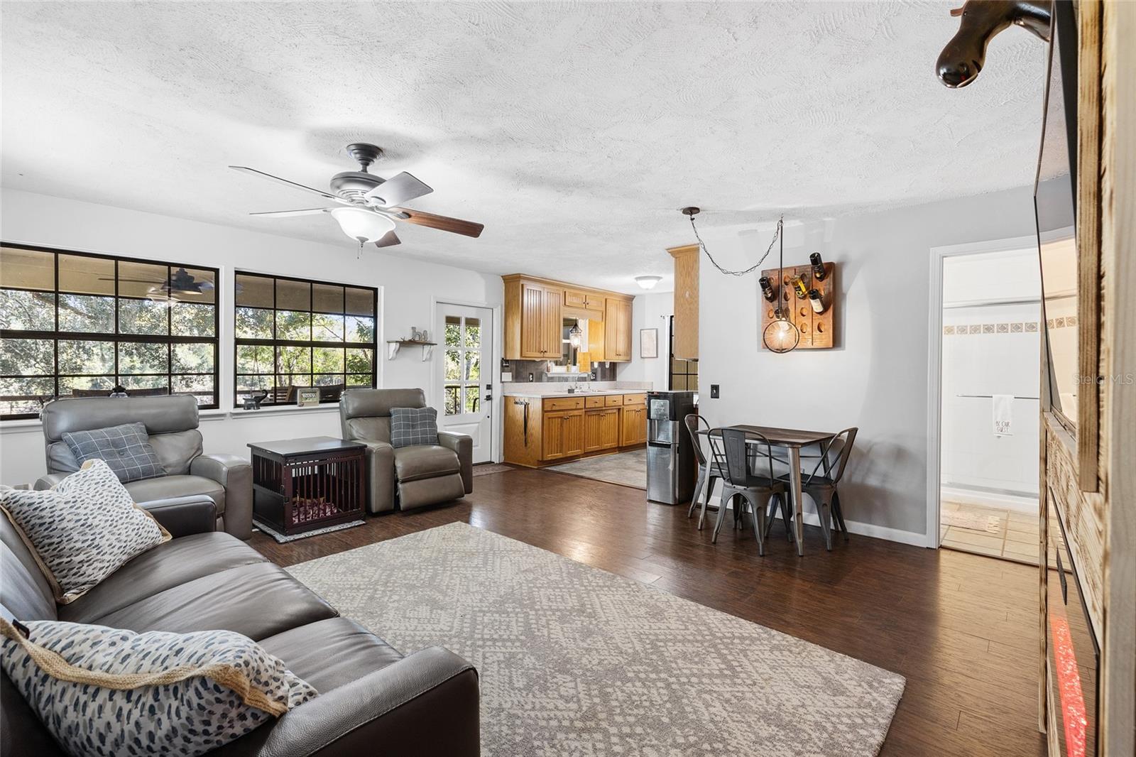 DEVILS ELBOW UNIT 1 - Residential