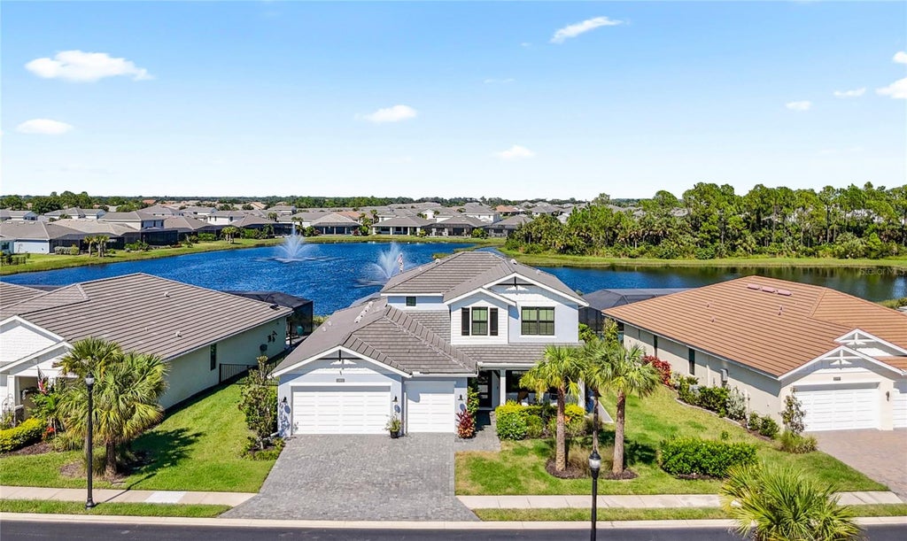 Photo of 12842 Pinnacle Lane, Venice, FL 34293 (MLS # N6146203)