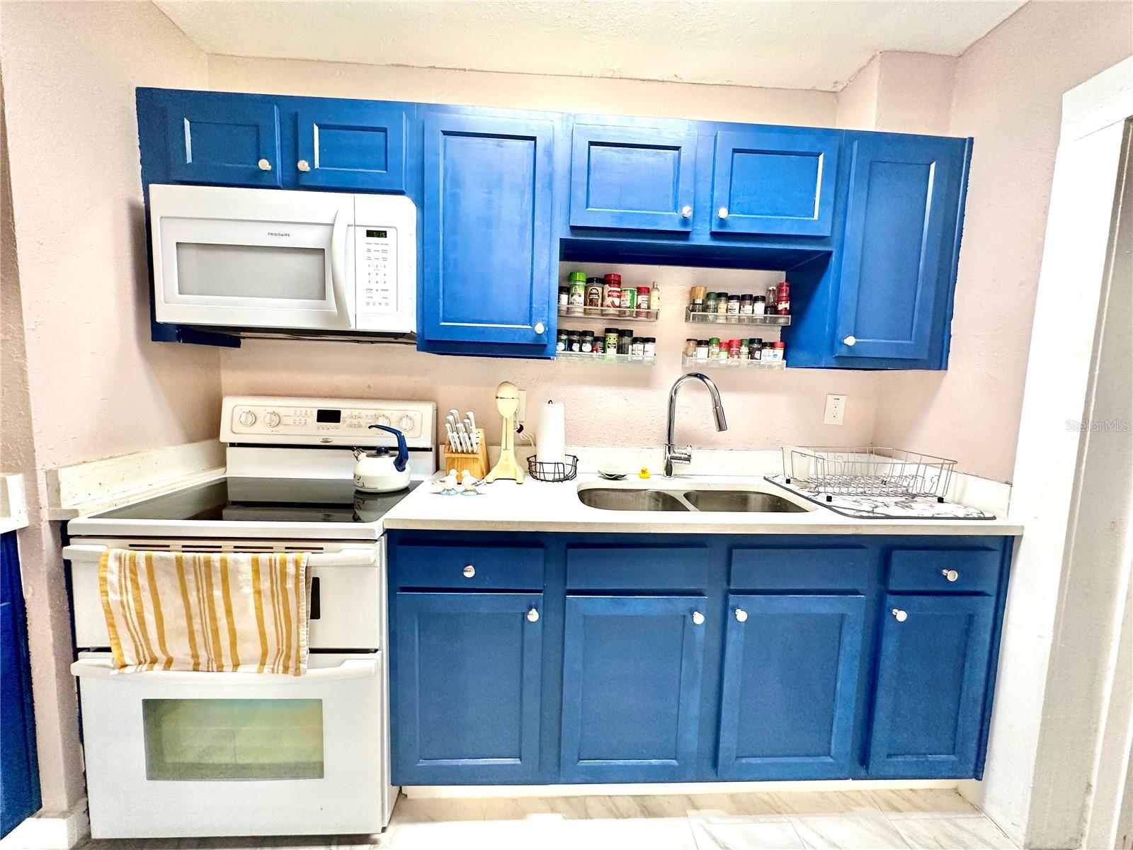 DISTRICT FLA CORP SUB 1 - Residential