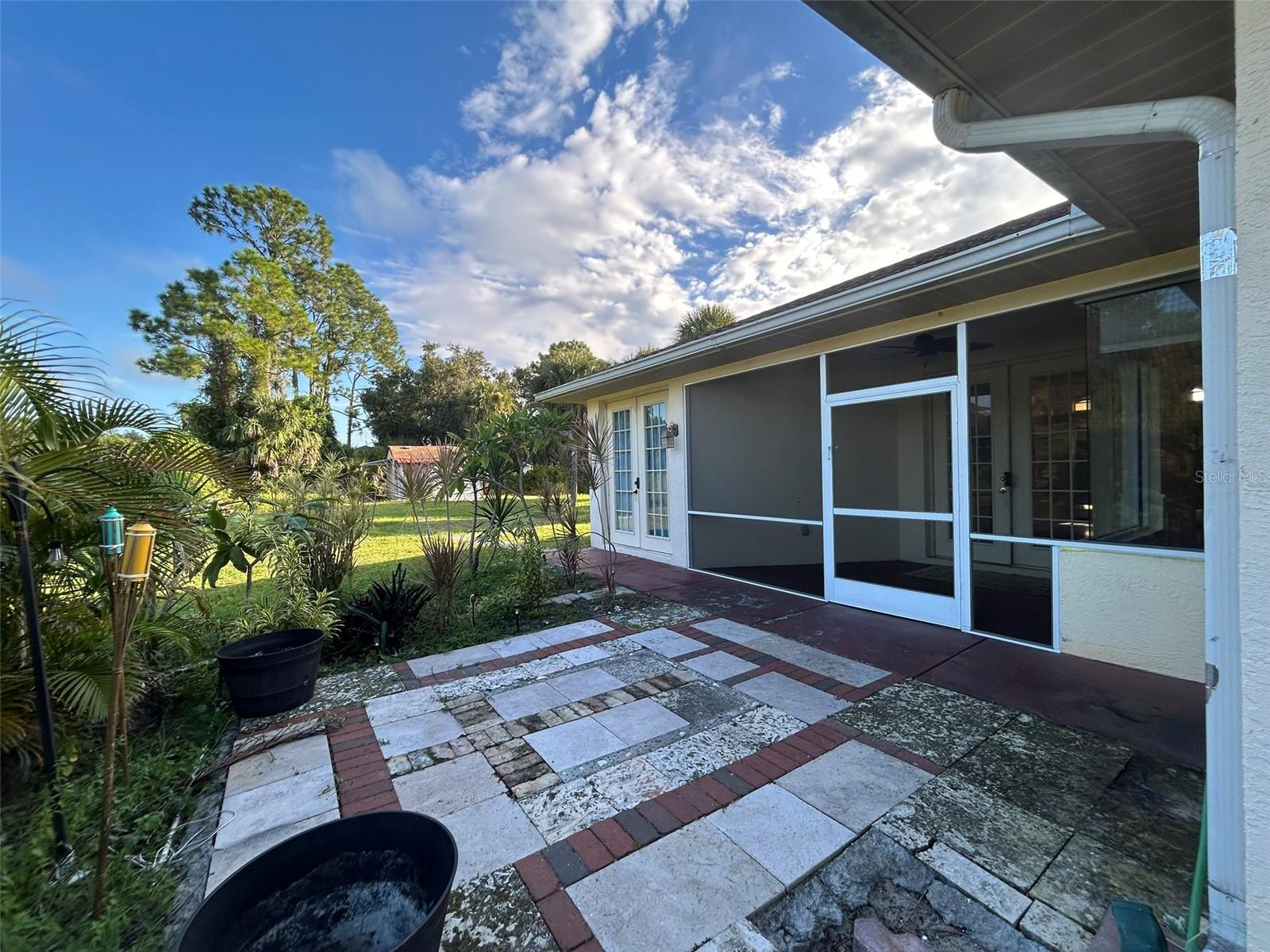 PORT CHARLOTTE SUB 09 - Residential Lease