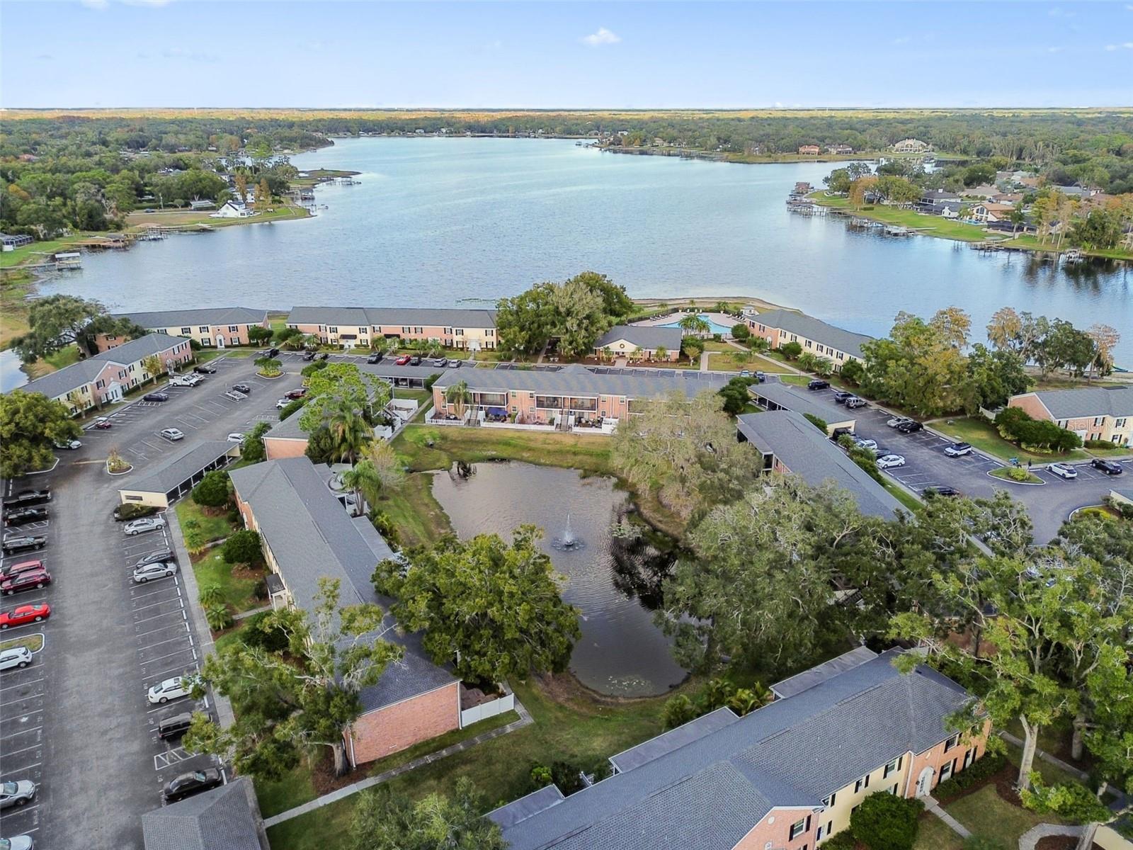 WHISPERING OAKS - Residential