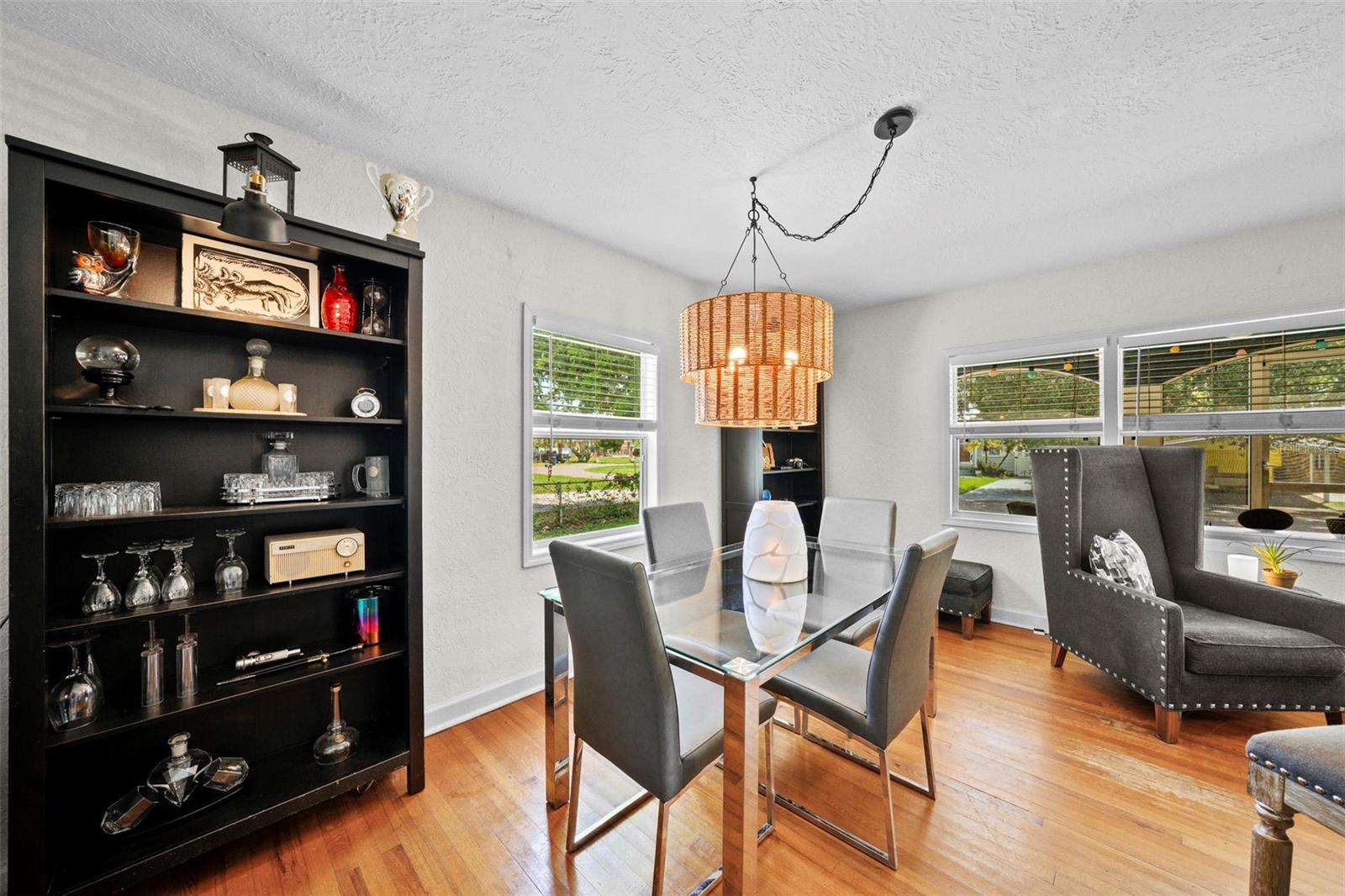 ARMENIA ESTATES - Residential Lease