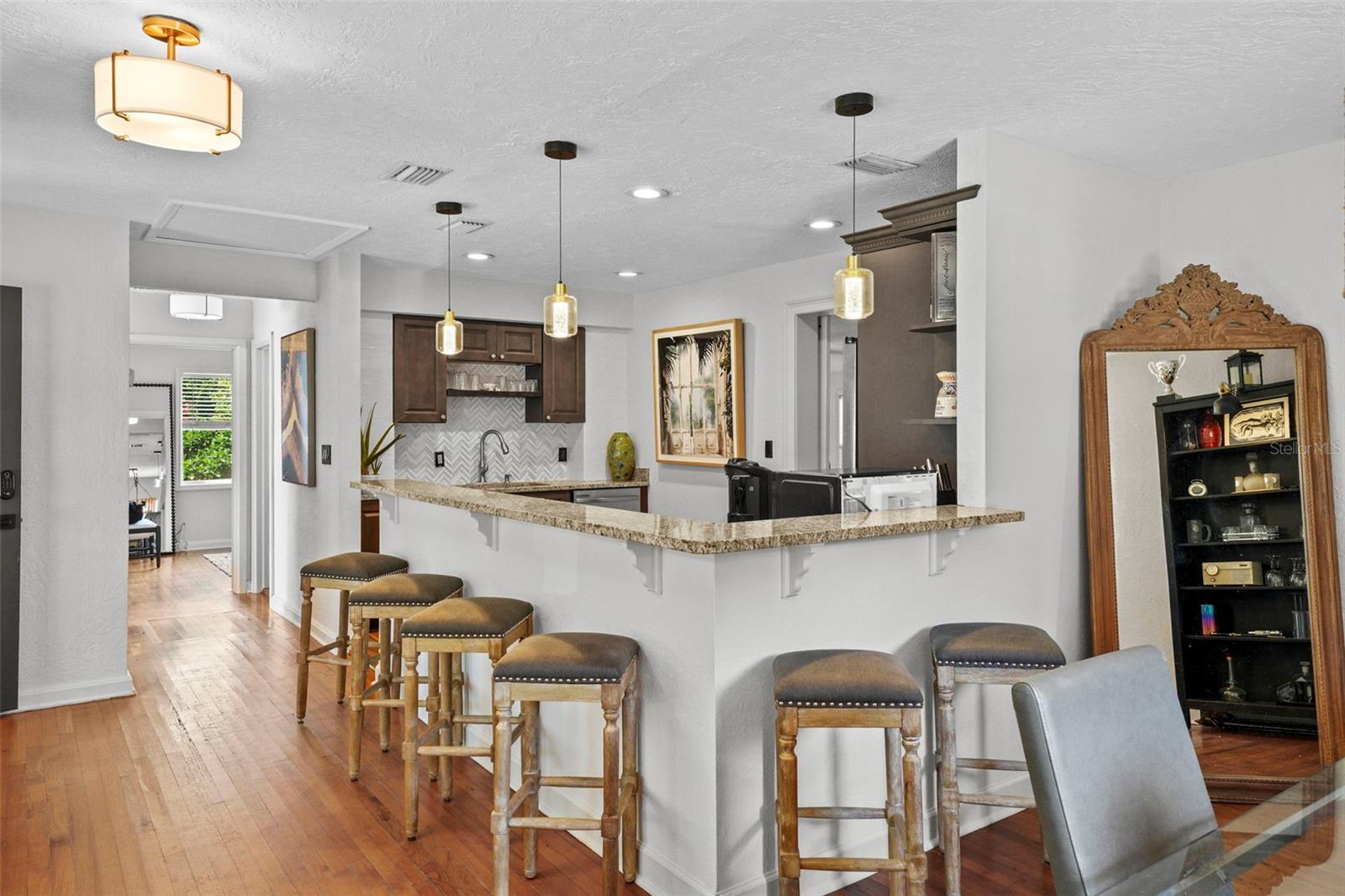 ARMENIA ESTATES - Residential Lease