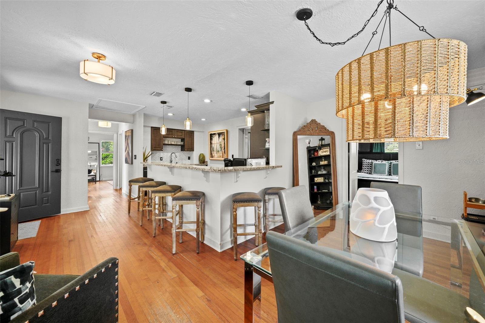 ARMENIA ESTATES - Residential Lease