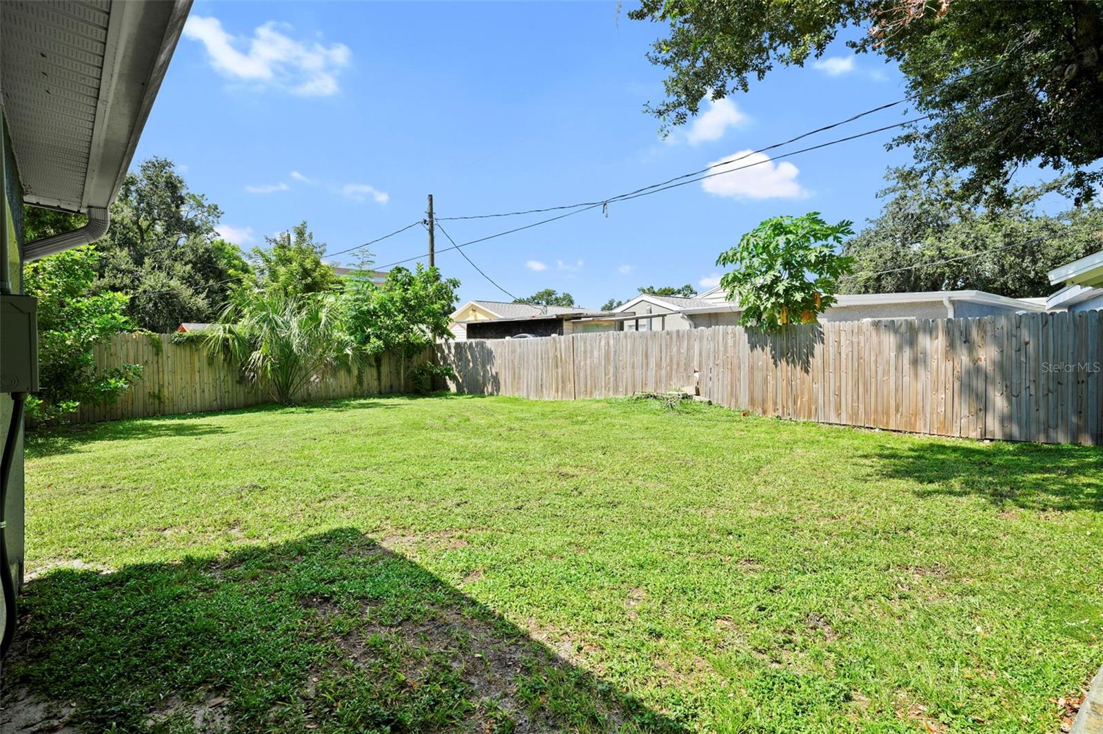 ARMENIA ESTATES - Residential Lease