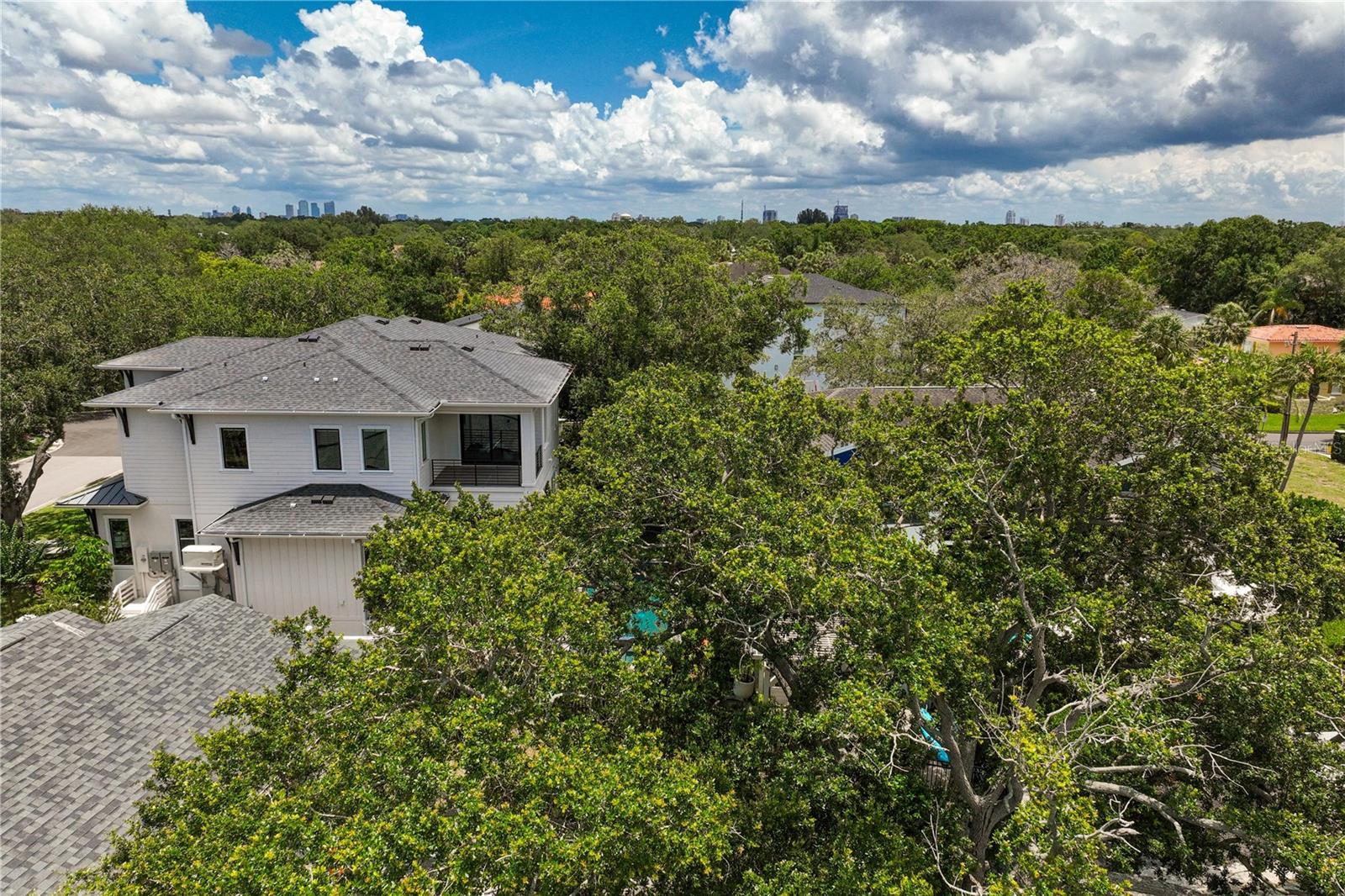 CAROL SHORES - Residential