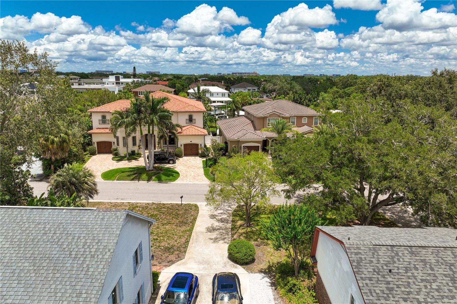 CAROL SHORES - Residential