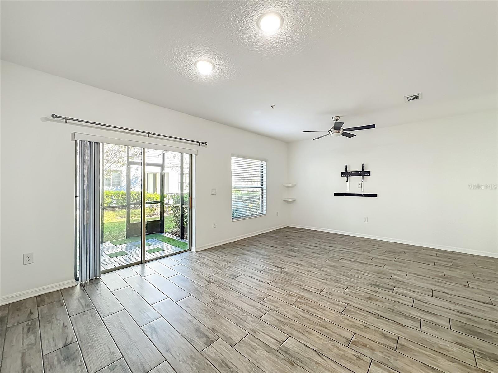 TOWNS AT WHITE CEDAR - Residential