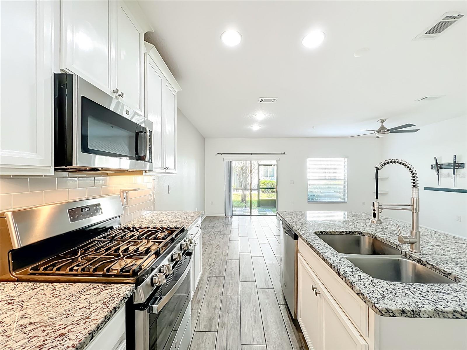 TOWNS AT WHITE CEDAR - Residential