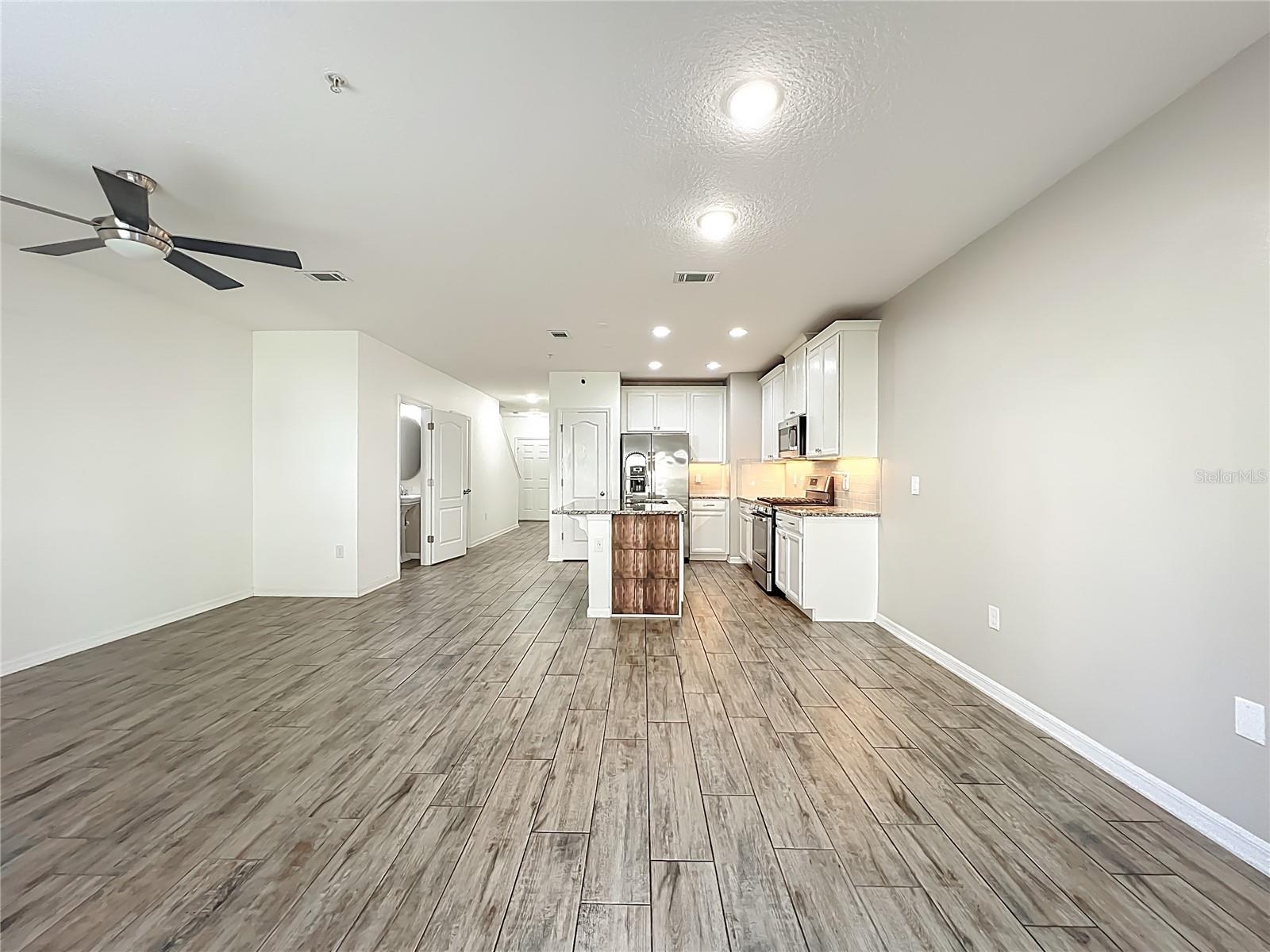 TOWNS AT WHITE CEDAR - Residential