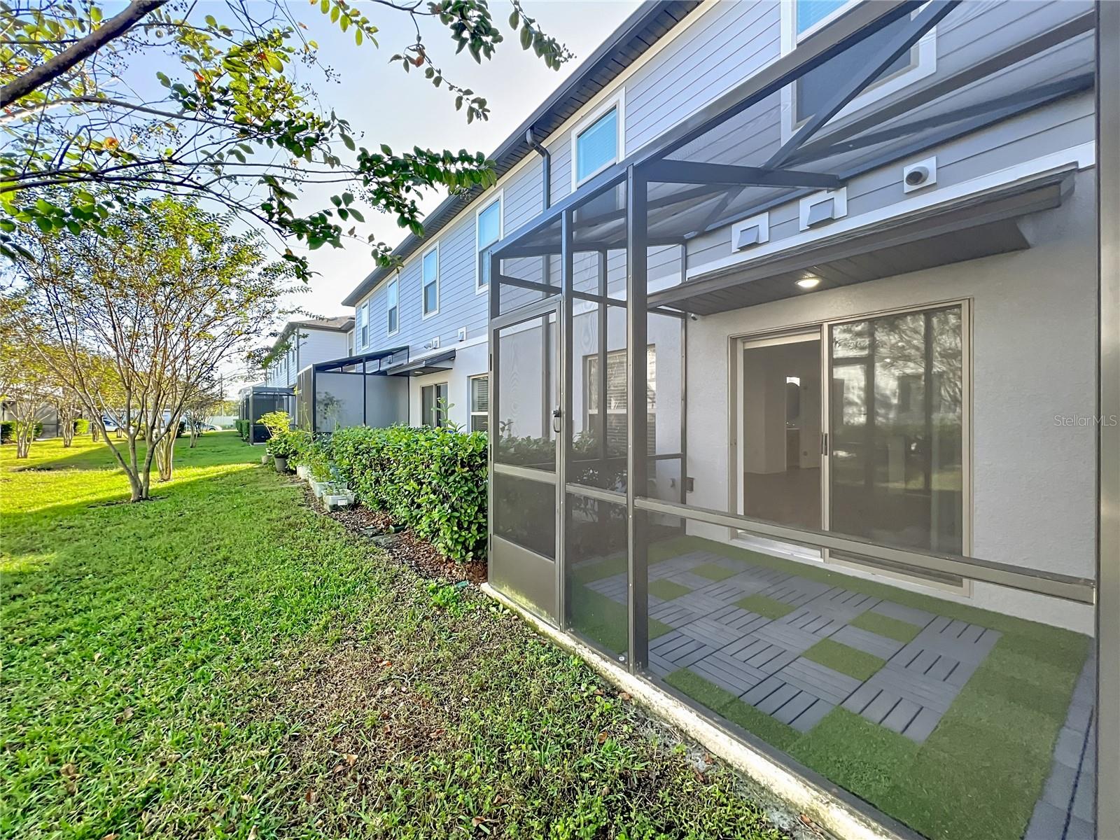 TOWNS AT WHITE CEDAR - Residential