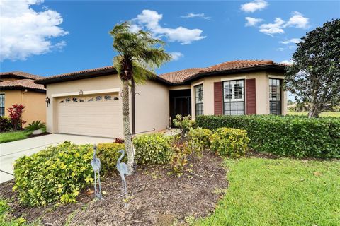 5817 HIDDEN FALLS LANE APOLLO BEACH FL 33572