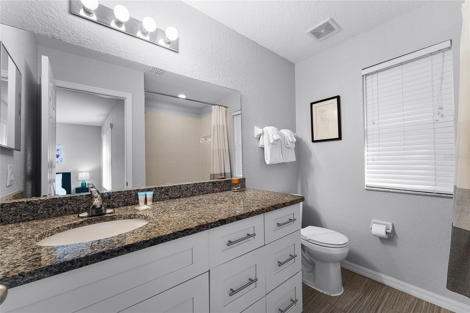 REGAL PALMS/HLND RESERVE - Residential