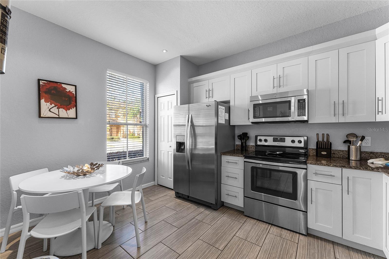 REGAL PALMS/HLND RESERVE - Residential