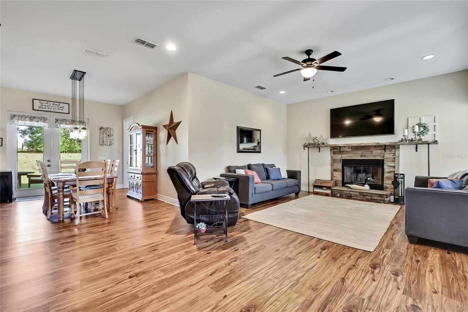 ACREAGE - Residential