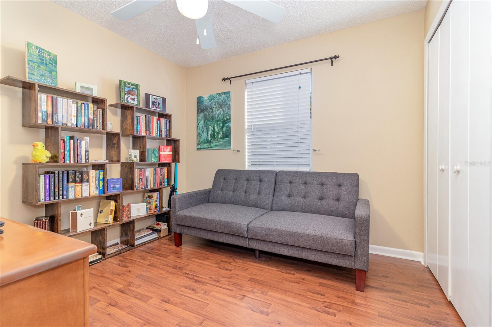 SCOTTISH HIGHLANDS CONDOMINIUM PHASE - Residential