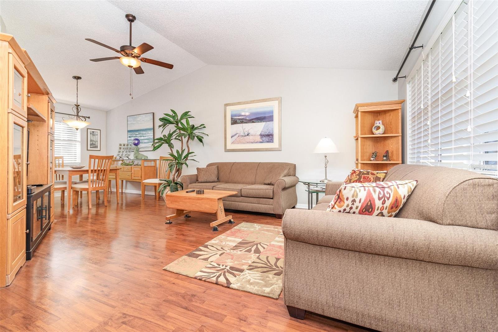 SCOTTISH HIGHLANDS CONDOMINIUM PHASE - Residential