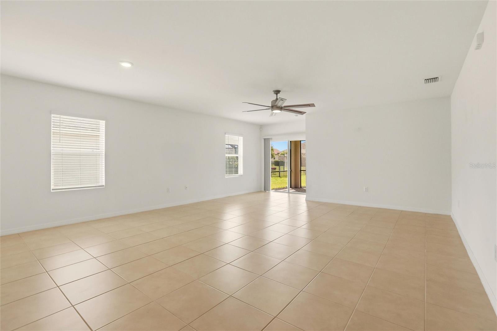 RIVER CLUB - Residential