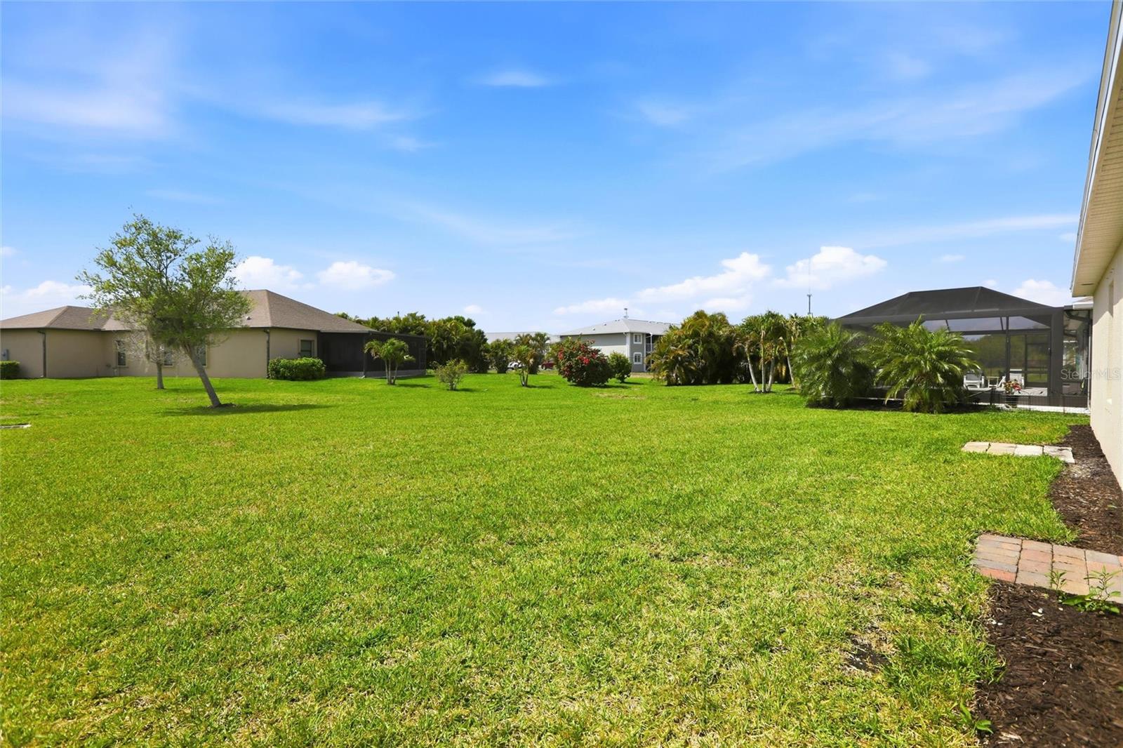 RIVER CLUB - Residential